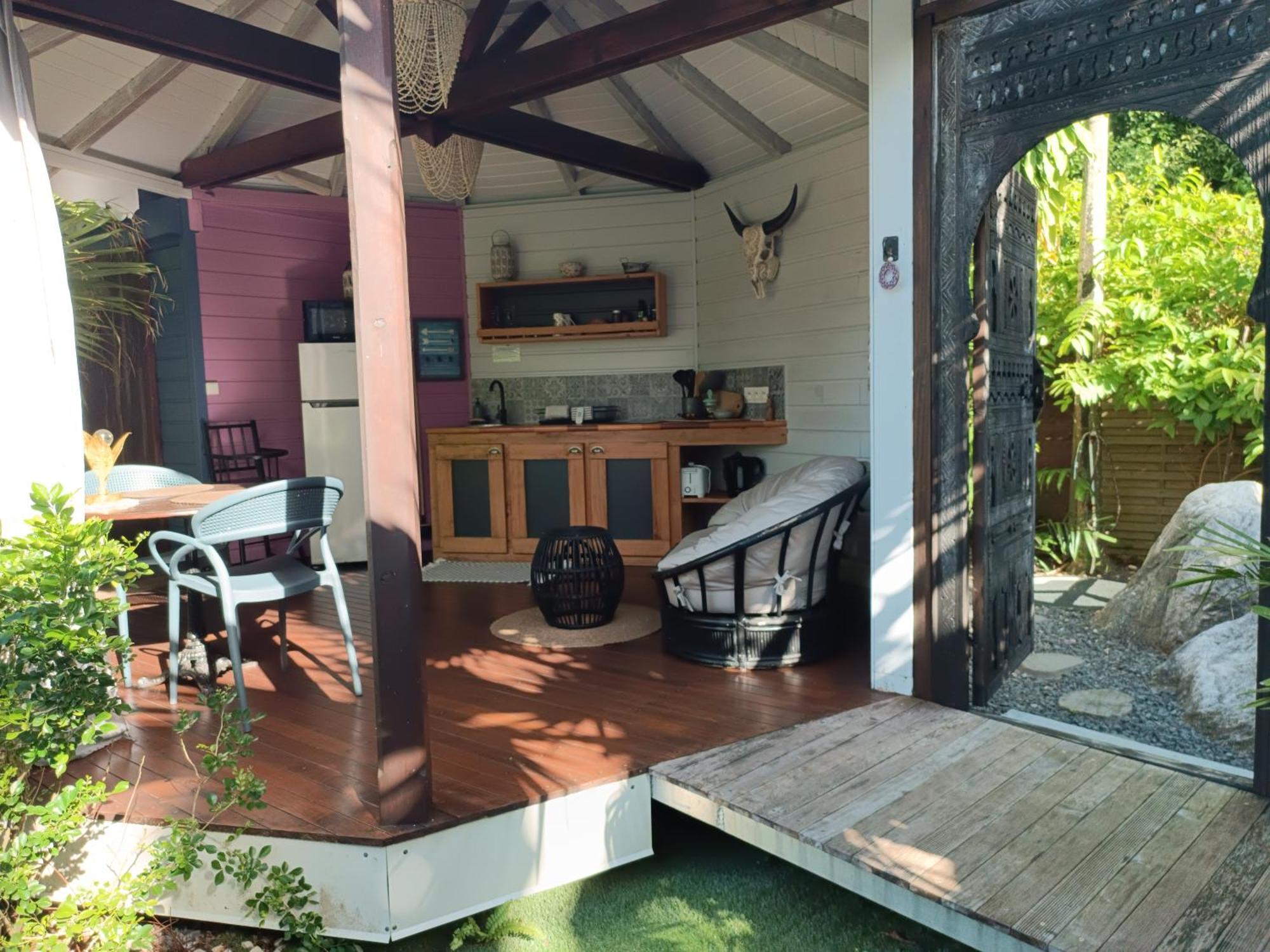 Tiki Paradise Lodge Fwi Sainte-Anne  Ngoại thất bức ảnh