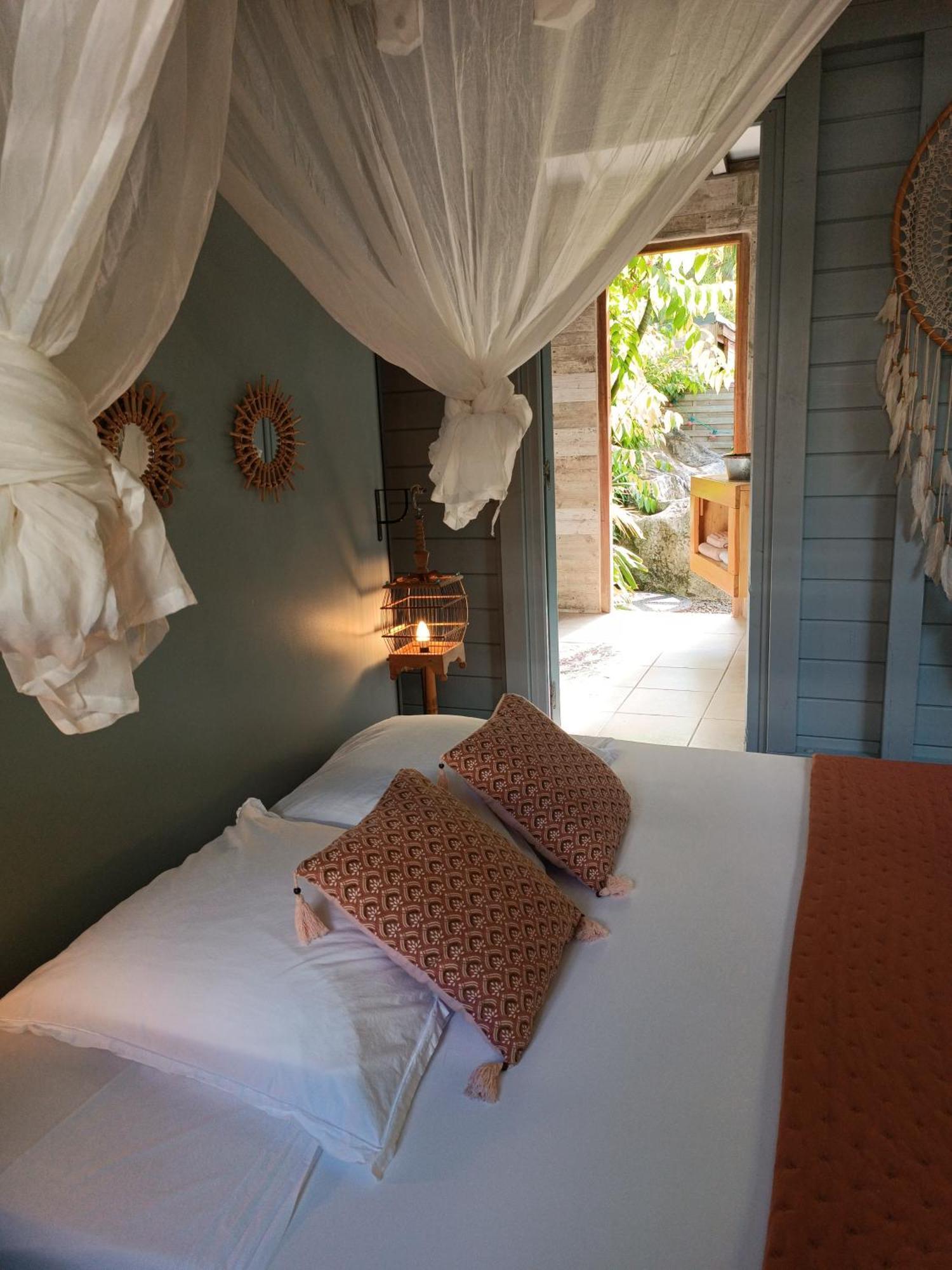 Tiki Paradise Lodge Fwi Sainte-Anne  Ngoại thất bức ảnh