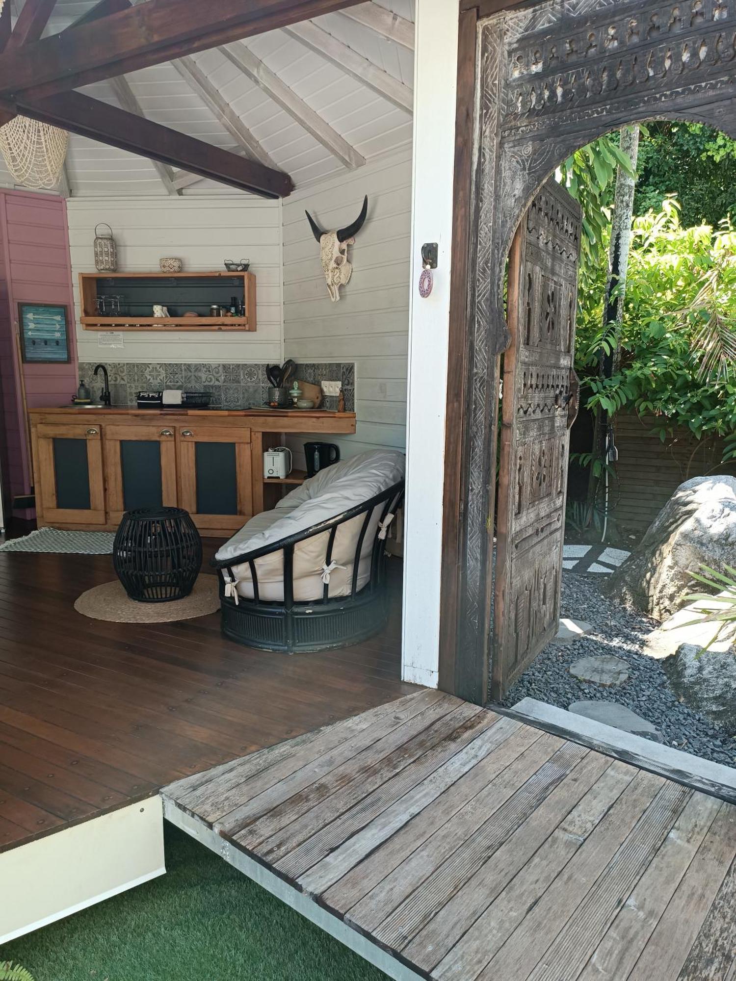 Tiki Paradise Lodge Fwi Sainte-Anne  Ngoại thất bức ảnh