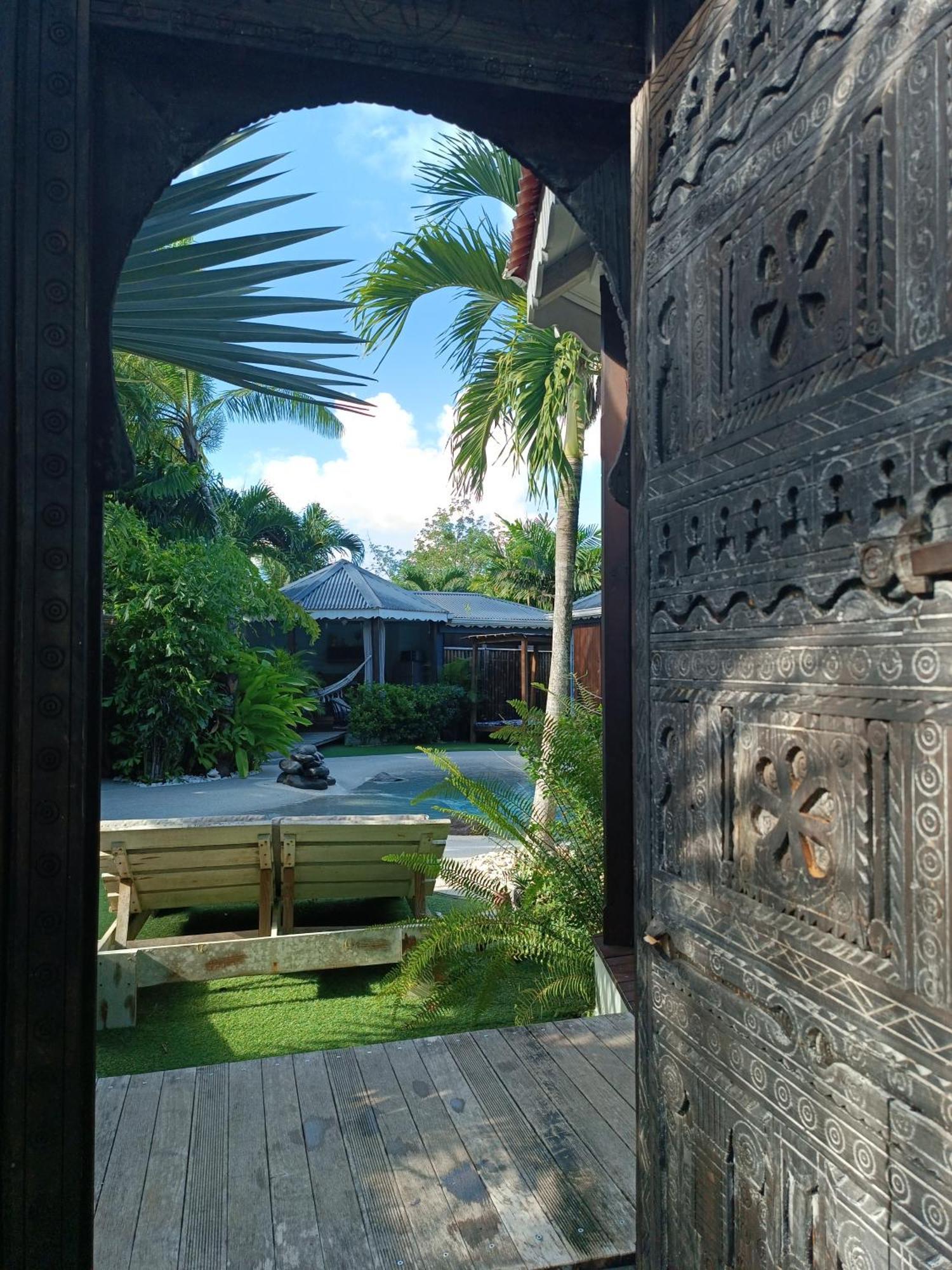 Tiki Paradise Lodge Fwi Sainte-Anne  Ngoại thất bức ảnh