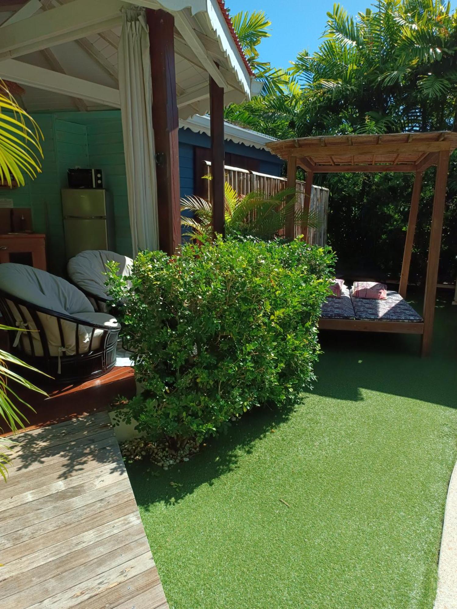Tiki Paradise Lodge Fwi Sainte-Anne  Ngoại thất bức ảnh